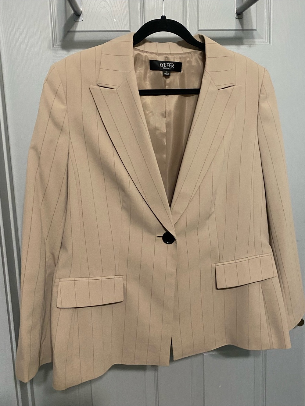 Kasper Women's Beige Pinstripe Single-Button Blazer